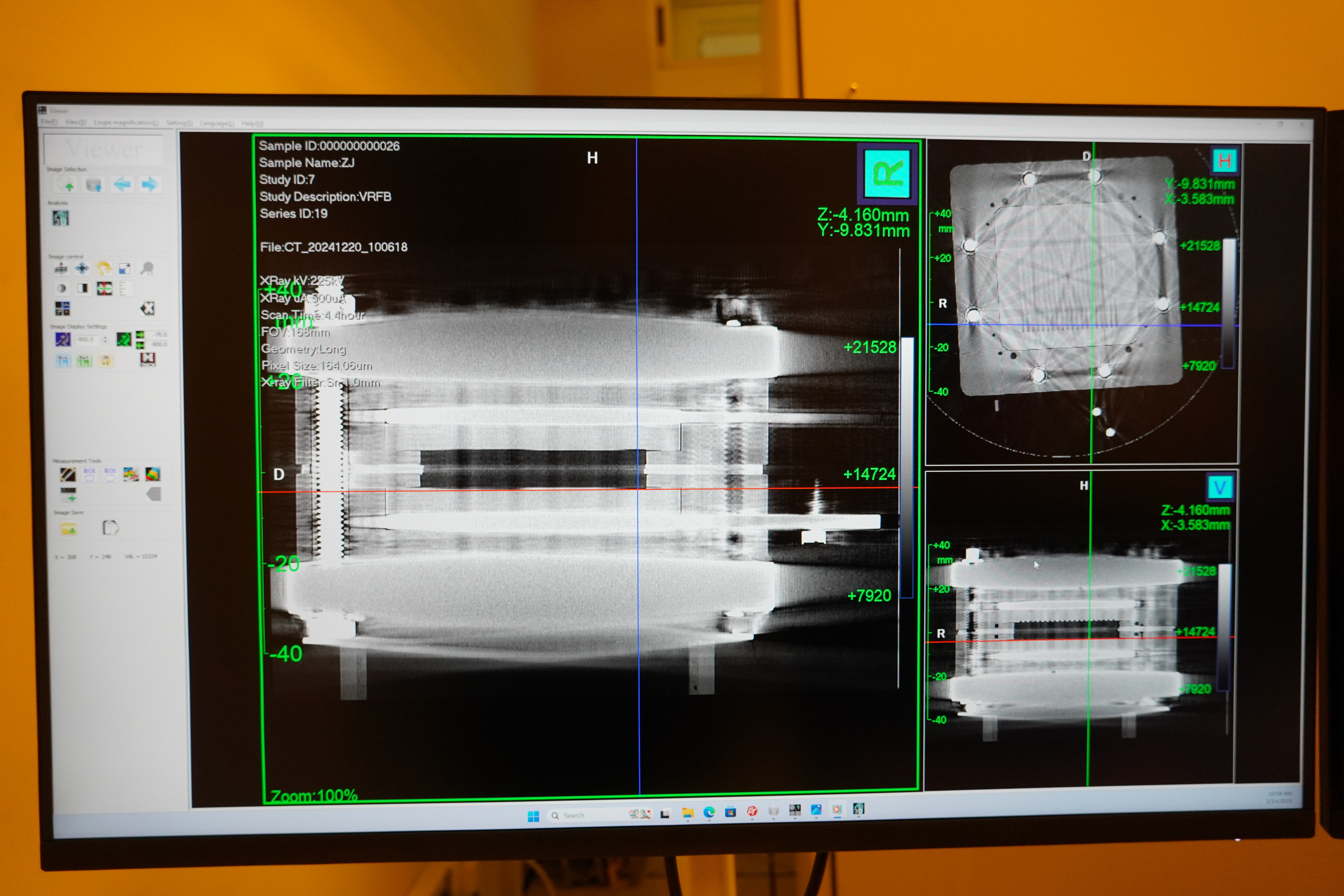 3D X-ray computed tomography can collect complete 3D structural information of a sample within half an hour, analyzing impurities, pores, and cracks in terms of location and size. It also allows for a flexible selection of sample sectioning positions and angles for defect analysis.