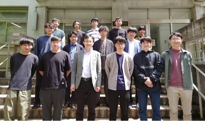 Zhen-Jun Qiu conducted research on the “Tensile-Compression Asymmetry of Aluminum Alloys” at the Graduate School of Energy Science, Kyoto University, Japan. The photo shows Qiu (front row, second from left) posing with his supervising professor Takayuki Hama (front row, third from left), and fellow lab members.