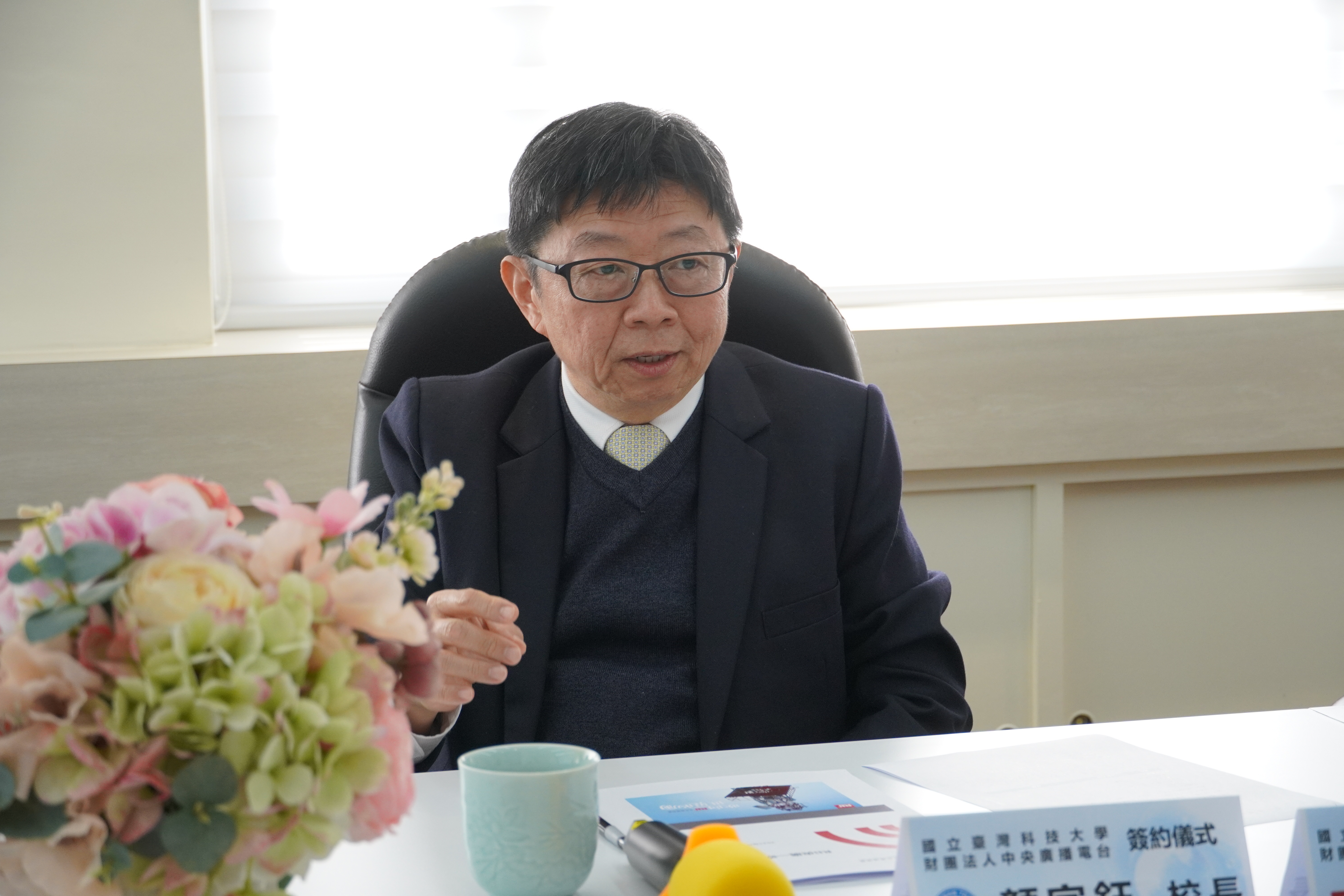 Taiwan Tech President Jia-Yush Yen stated that with the development of technology and industrial transformation, students not only need essential academic and technical skills but also a strengthened liberal arts education and international perspective to better adapt to the rapidly changing world.