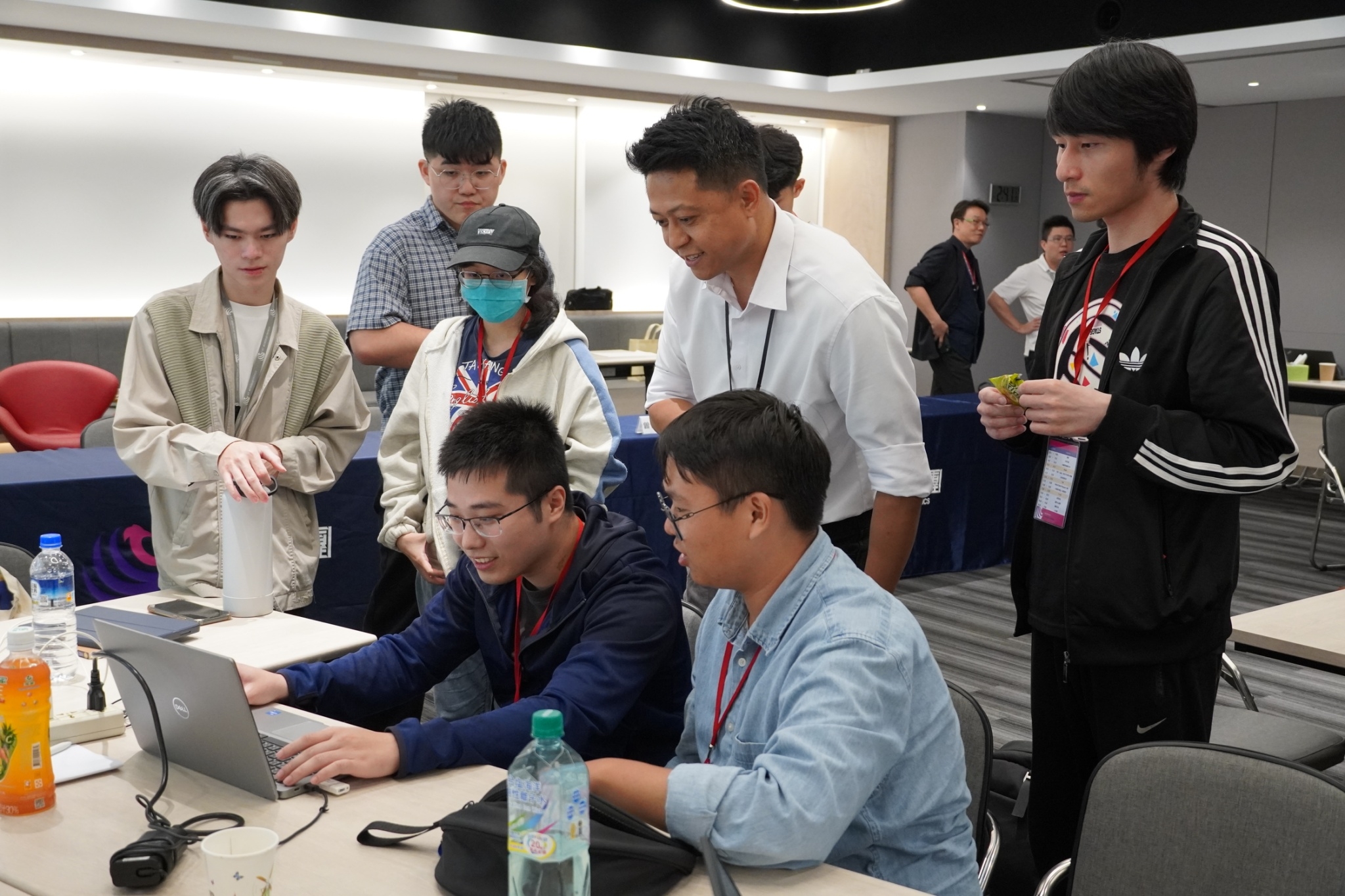Each group was specially assigned a manager as a mentor and teaching assistants to guide and support every student throughout the explanations and collaboration.