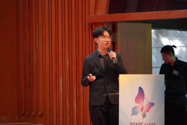Master’s student from the Department of Architecture at Taiwan Tech, Zi-Qian Liu, won bronze at the ISARCH AWARD and was invited to share at the 2024 Design X Strategy Awards Ceremony.