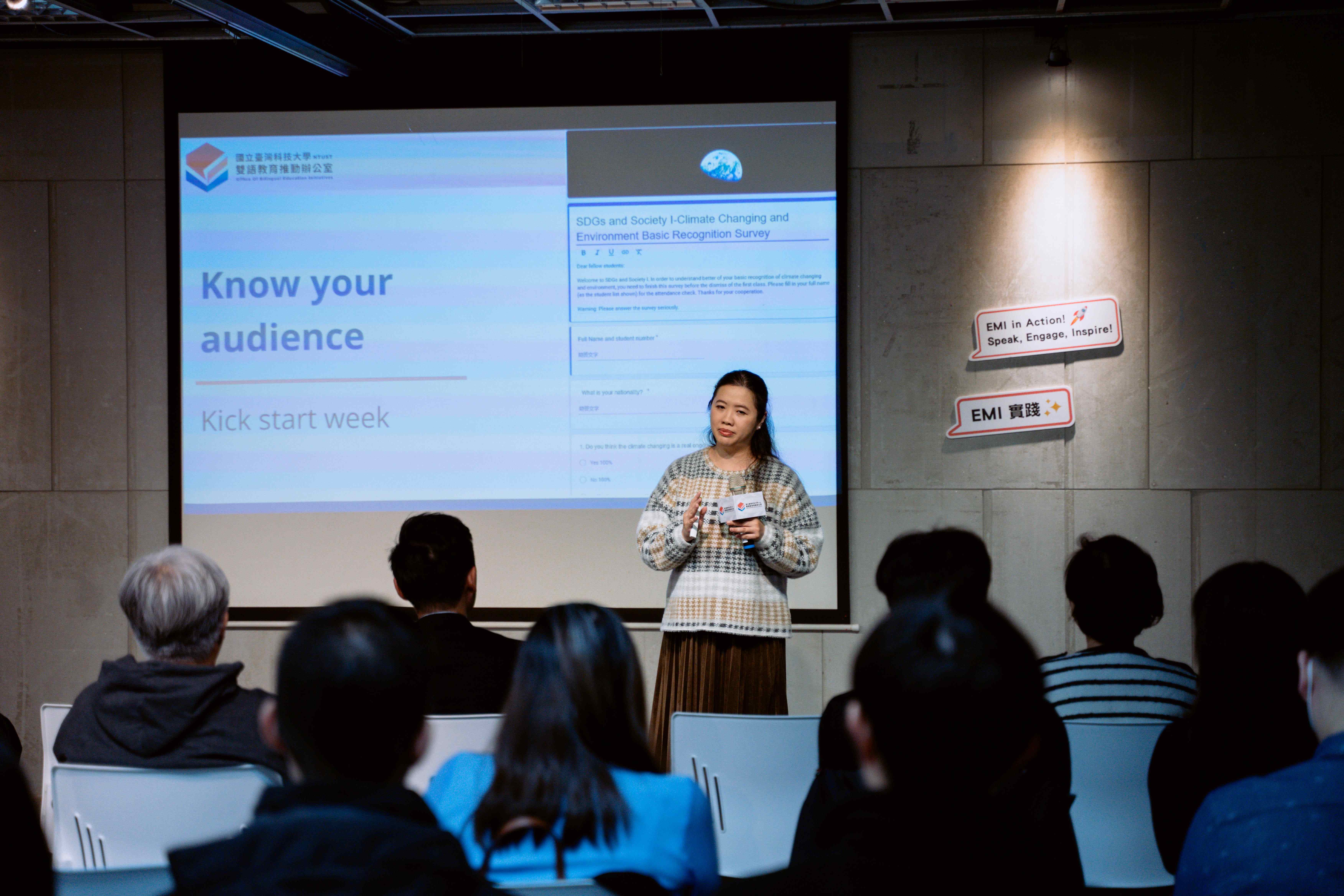 Assistant Professor Shu-Yi Huang from the Center for General Education adjusted her teaching pace to give students more time for reflection and discussion.