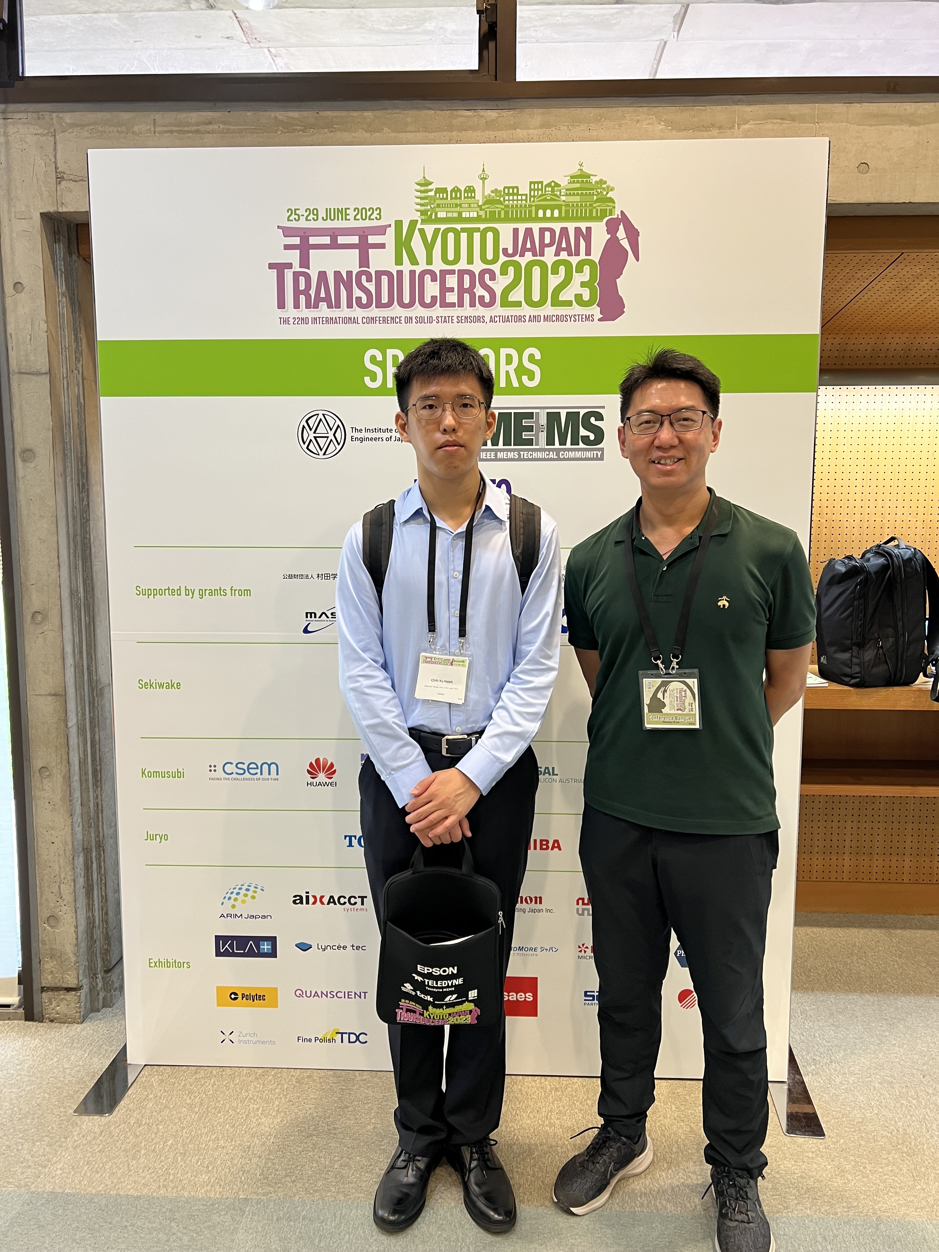 Professor Pin-Chuan Chen, leading the team from Taiwan Tech, achieved the esteemed 2023 Future Technology Award. In the image, Professor Pin-Chuan Chen is positioned on the right while Chih-Yu Hsieh is on the left.