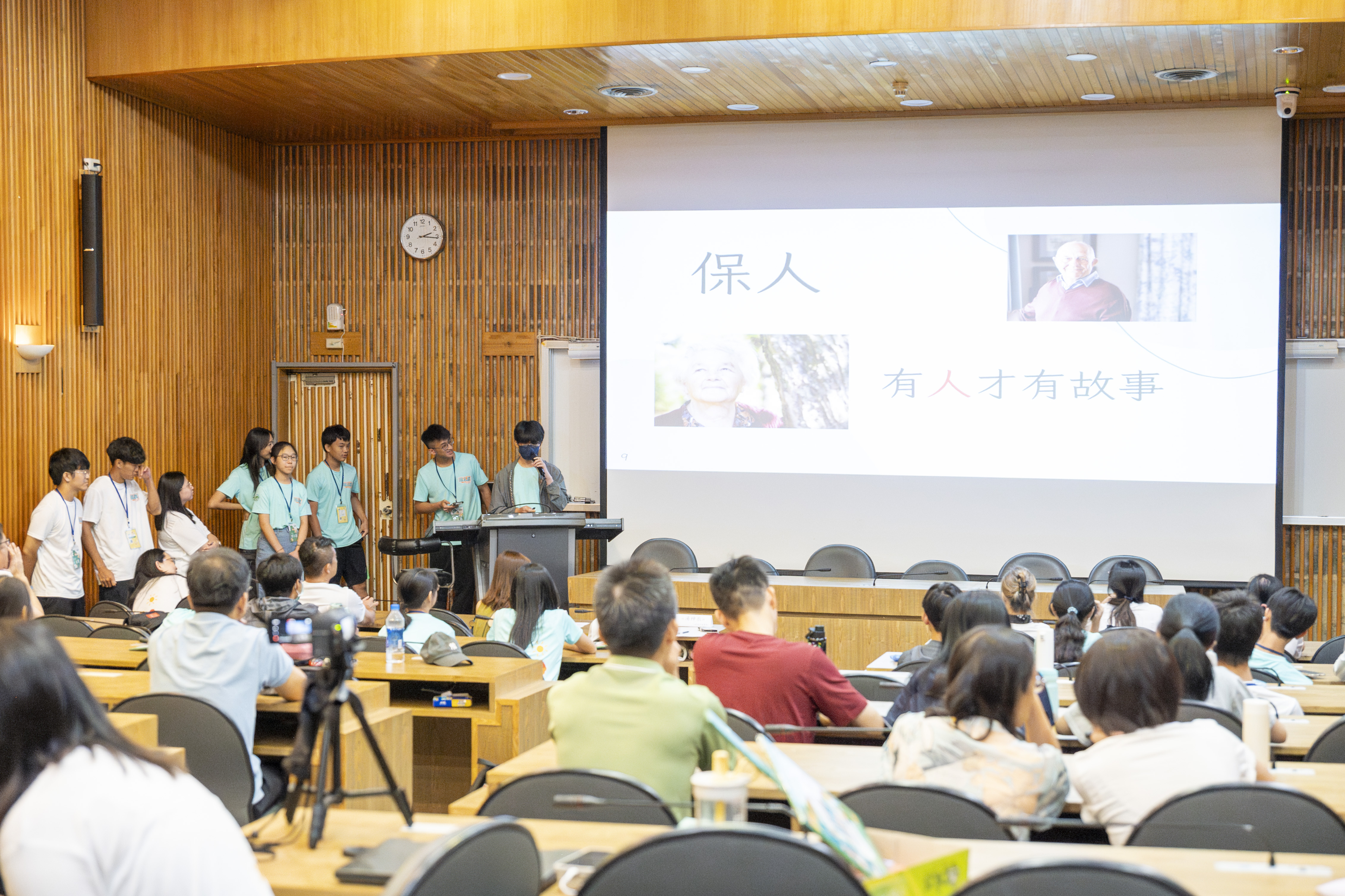 From July 2 to 5, the Center for General Education of Taiwan Tech held the second “Urban STREAM Immersive Summer School,” integrating hands-on technology practice, humanities exploration, and place-based learning. The program invited high school and vocational school students from across Taiwan to step into local communities and embark on a cross-disciplinary learning journey rich in critical thinking and public engagement.