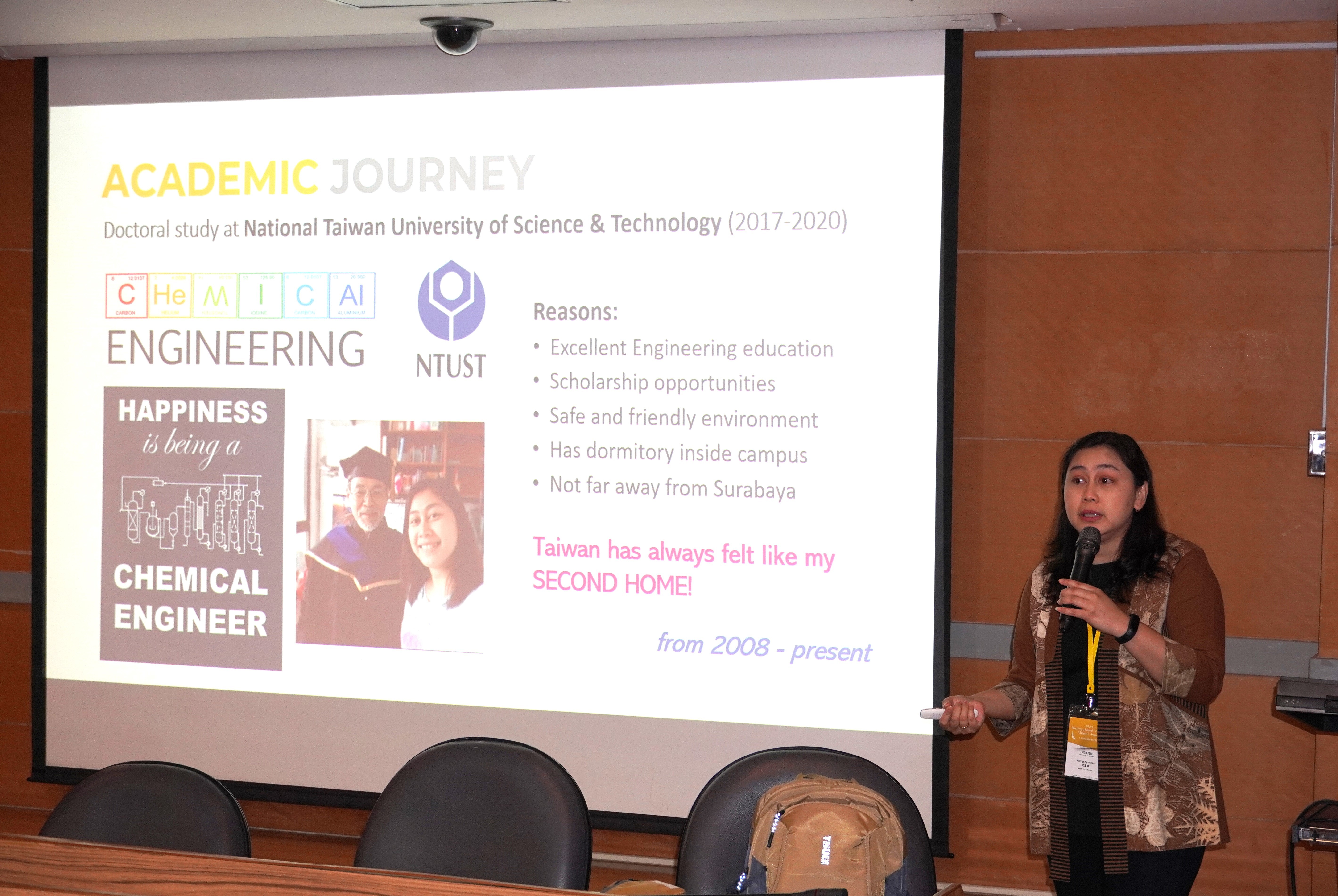 On November 7, Aning Ayucitra was invited to share her study experience in Taiwan at Taiwan Tech.
