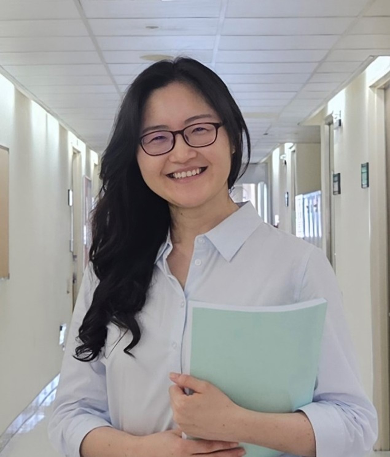 Doctoral student Zolnamar Dorjsembe from the Department of Computer Science and Information Engineering at Taiwan Tech has been selected as a recipient of the 2025 Google East Asia PhD Fellowship and is committed to developing clinically applicable AI medical imaging interpretation and analysis tools.