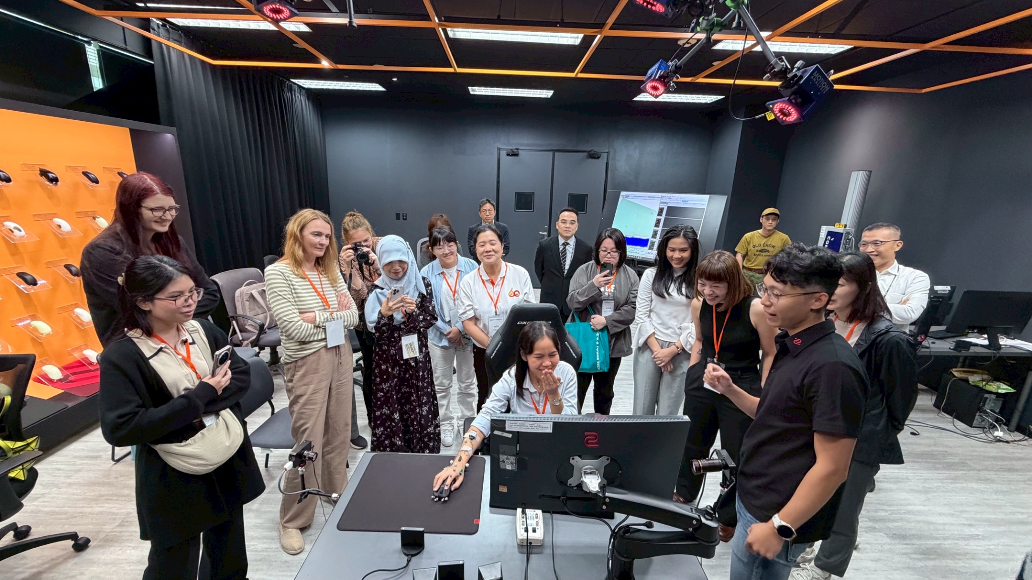 Visit to the BenQ Laboratory.