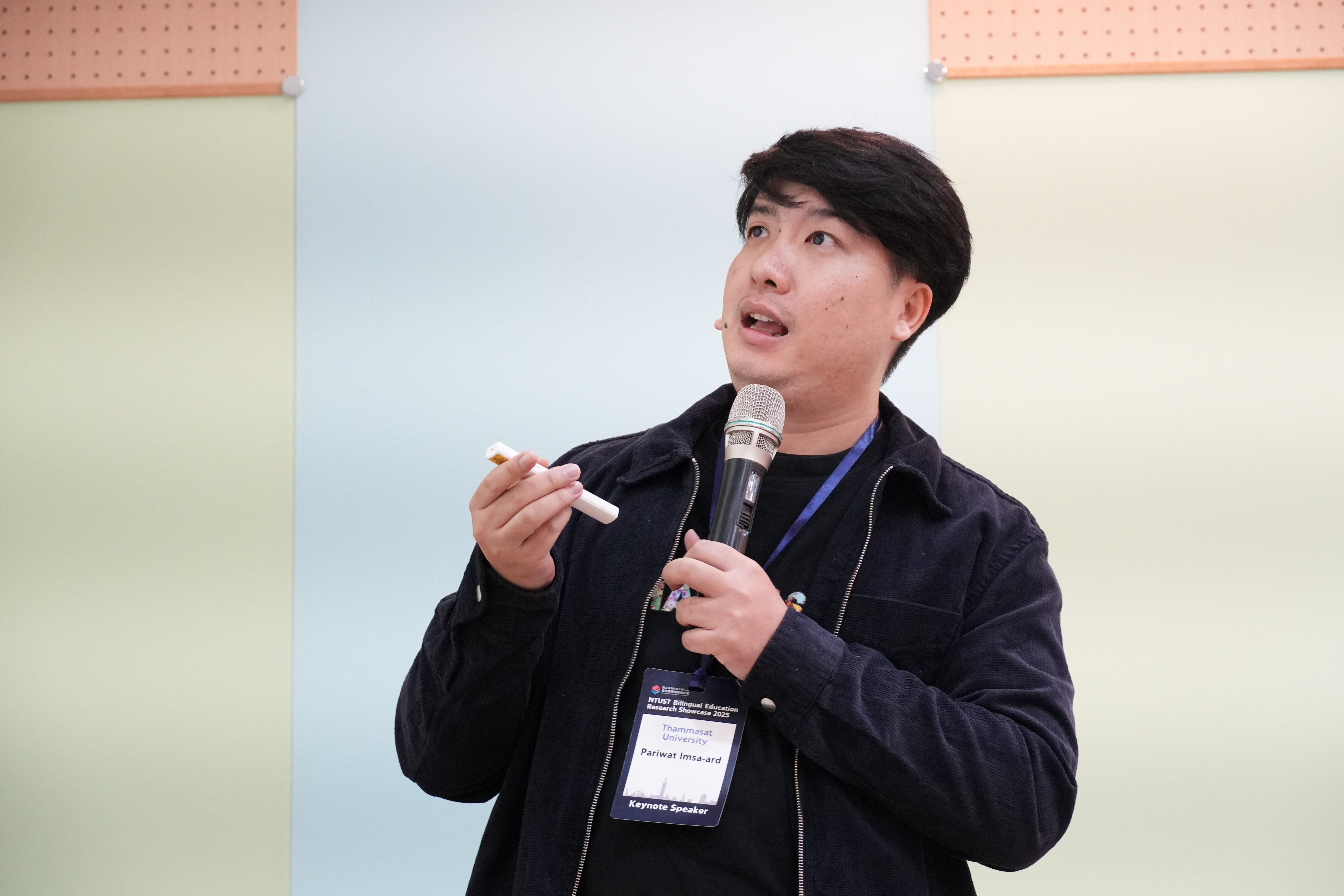 Professor Pariwat Imsa-ard from Thammasat University, Thailand, addresses common misconceptions in EMI teaching, exploring the essence and purpose of classroom assessment and offering recommendations for teachers when designing assessments.